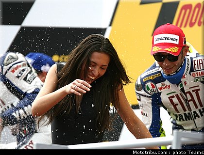pitbabes_motogp_2008_0279.jpg