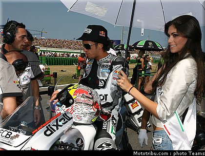 pitbabes_motogp_2008_0305.jpg