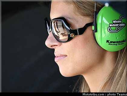 pitbabes_motogp_2008_0309.jpg
