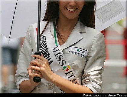 pitbabes_motogp_2008_0388.jpg