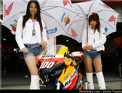 pitbabes_motogp_2008_0465.jpg