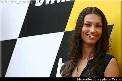 pitbabes_motogp_2008_0003.jpg