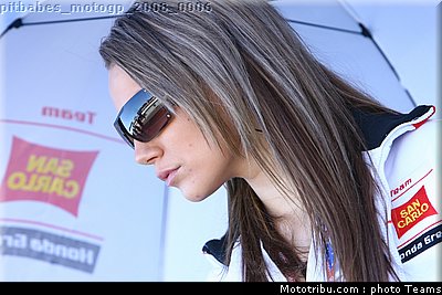pitbabes_motogp_2008_0006.jpg