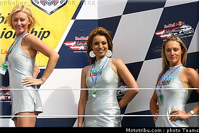 pitbabes_motogp_2008_0102.jpg