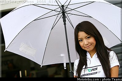 pitbabes_motogp_2008_0140.jpg