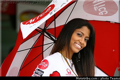 pitbabes_motogp_2008_0160.jpg