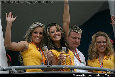 pitbabes_motogp_2008_0184.jpg