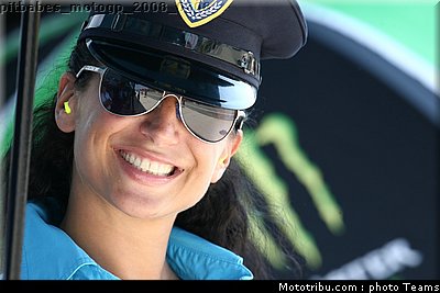 pitbabes_motogp_2008_0308.jpg