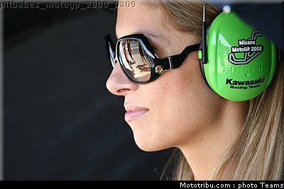 pitbabes_motogp_2008_0309.jpg