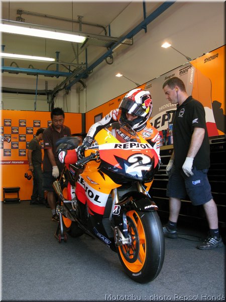 pedrosa-test-bridgestone_03
