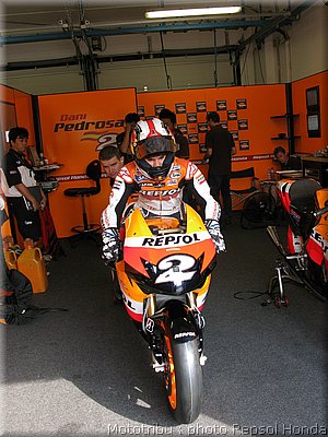 pedrosa-test-bridgestone_05.jpg