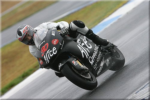 guintoli-5.jpg