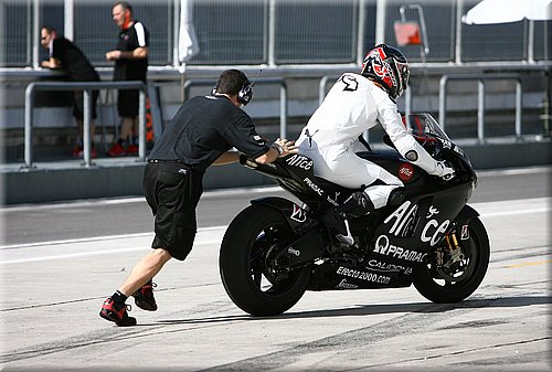 guintoli-002.jpg