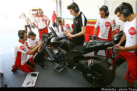 ducati_01.jpg