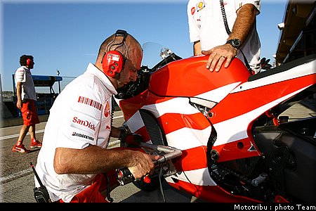 ducati_03.jpg