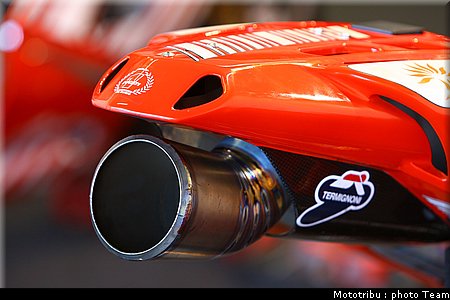 ducati_07.jpg