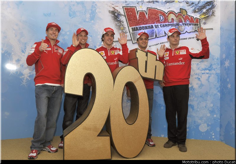 ducati_vrooom_2010_011