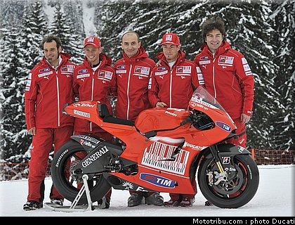 ducati_vrooom_2010_009.JPG
