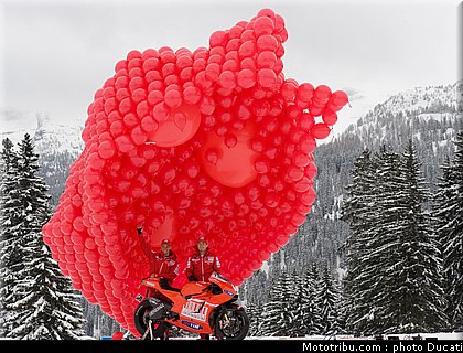 ducati_vrooom_2010_039.jpg