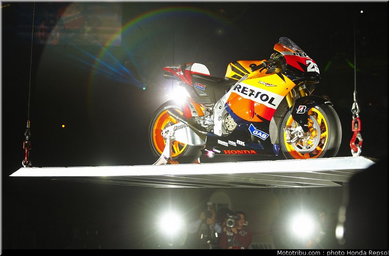 honda_repsol_hrc_motogp_2010_005