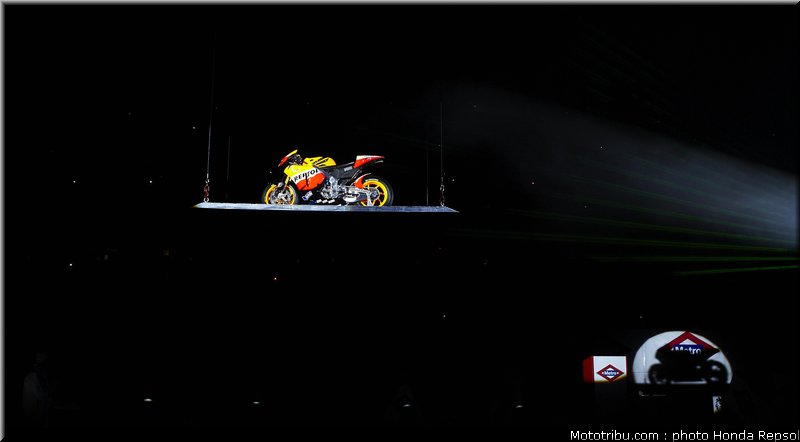 honda_repsol_hrc_motogp_2010_010