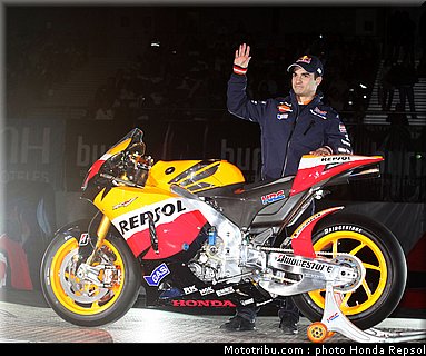 honda_repsol_hrc_motogp_2010_003.jpg