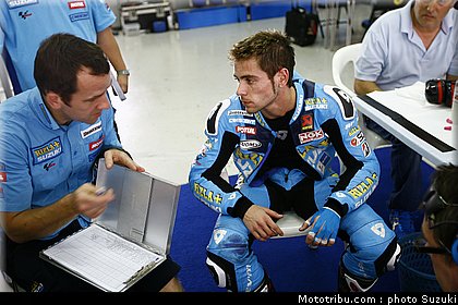 suzuki_gsvr_2010_014.jpg