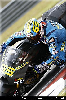 suzuki_gsvr_2010_021.jpg