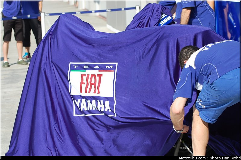 yamaha_team_launch_sepang_2010_002