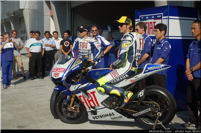 yamaha_team_launch_sepang_2010_014