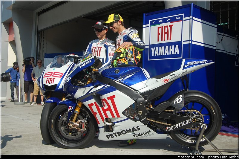 yamaha_team_launch_sepang_2010_018