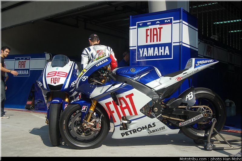 yamaha_team_launch_sepang_2010_020