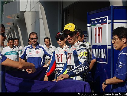 yamaha_team_launch_sepang_2010_008.JPG
