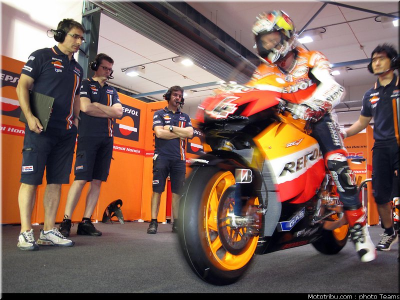 dovizioso_14_test_qatar_2010