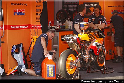 honda_3_test_qatar_2010.jpg