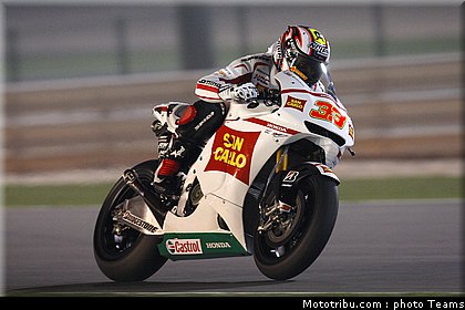 melandri_02_test_qatar_2010.jpg
