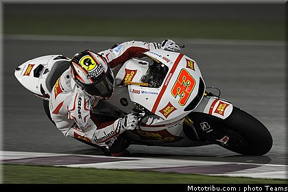melandri_16_test_qatar_2010.jpg