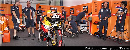 pedrosa_10_test_qatar_2010.jpg