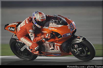 stoner_10_test_qatar_2010.jpg