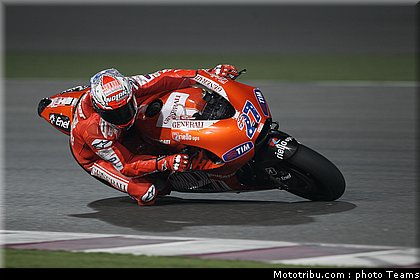 stoner_15_test_qatar_2010.jpg