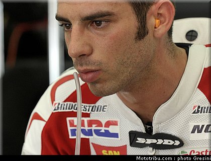 melandri_003_motogp_2010_test sepang1.jpg