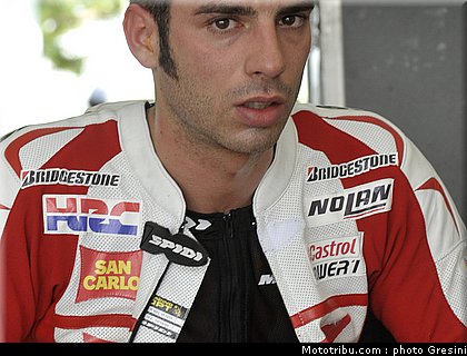 melandri_004_motogp_2010_test sepang1.jpg