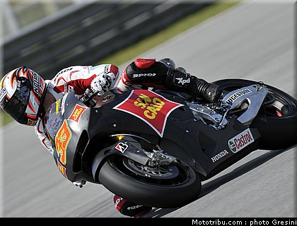 melandri_007_motogp_2010_test sepang1.jpg