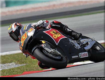 melandri_038_motogp_2010_test sepang1.jpg