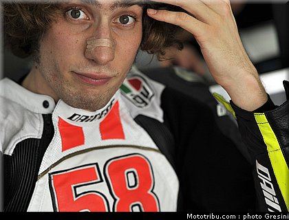 simoncelli_011_motogp_2010_test_sepang1.jpg