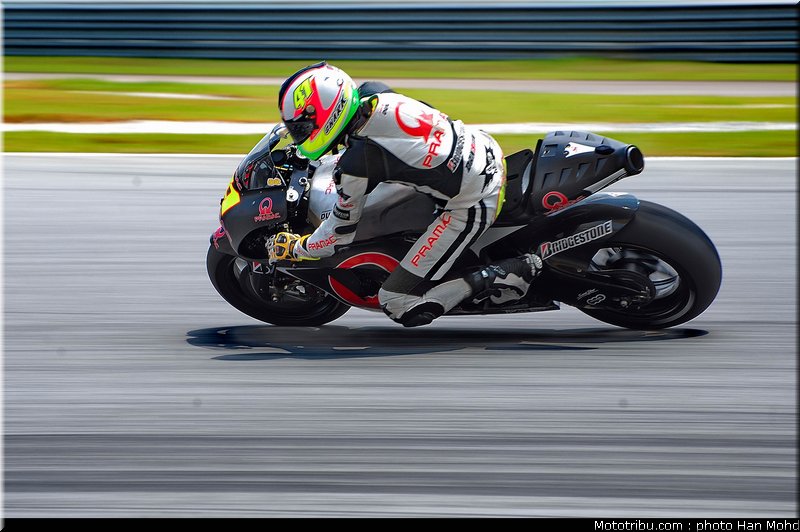 espargaro_005_motogp_sepang_test1_2010