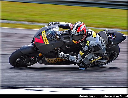 aoyama_3_motogp_sepang_test1_2010.JPG