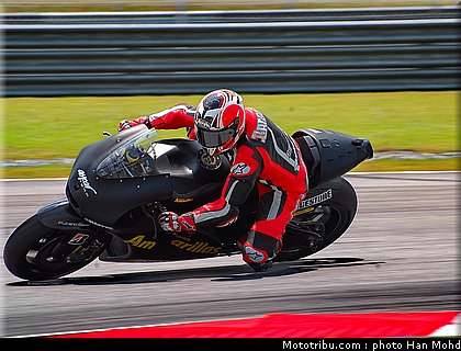 barbera_1_motogp_sepang_test1_2010.JPG