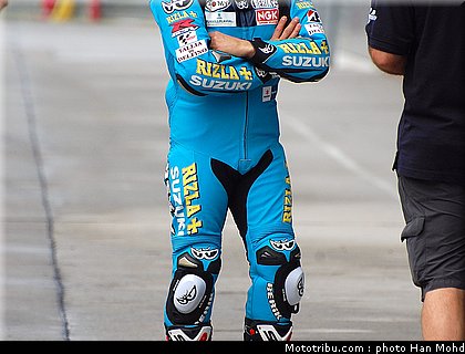 capirossi_011_motogp_sepang_test1_2010.JPG