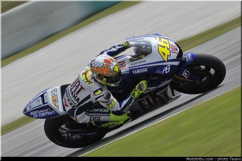 rossi_3_motogp_test_sepang1_2010